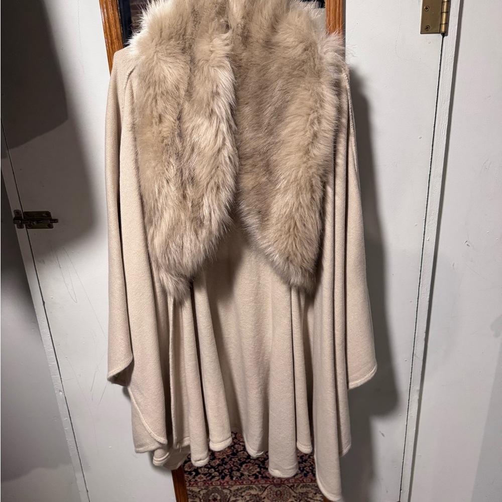 Elegant Cream Faux Fur Trimmed Sweater